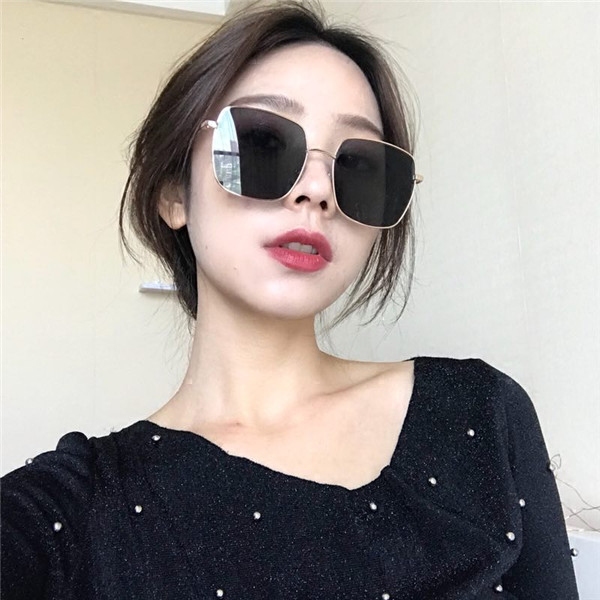 Sun Glasses Women 2022 New Tide Anti UV Mesh Red Advanced Sens large face Thin Retro Sunglasses