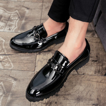 Korean version Inrenne heightening casual shoes Youth trending nightclub Hair Dresser Leather Shoes pointed bright face thicken mens shoes