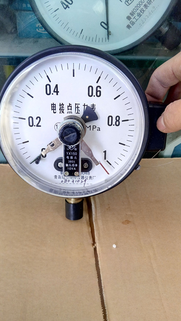 Qingdao Guanli Special INSTRUMENT Factory YX150 ELECTRIC CONTACT PRESSURE GAUGE 0 611 62 5, ETC MPA