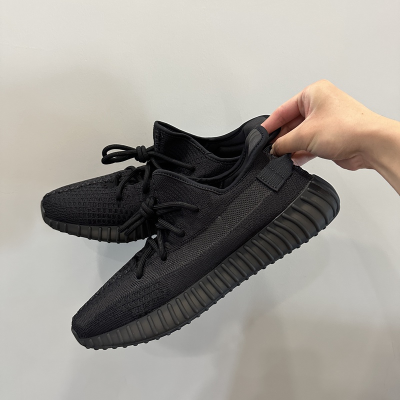 Adidas Yeezy Boost 350 V2 Coconut 350 Black Onyx Casual Running Shoes Hq4540 Adidas Yeezy Boost 350 V2 Coconut 350 Black Onyx Casual Running Shoes Hq4540