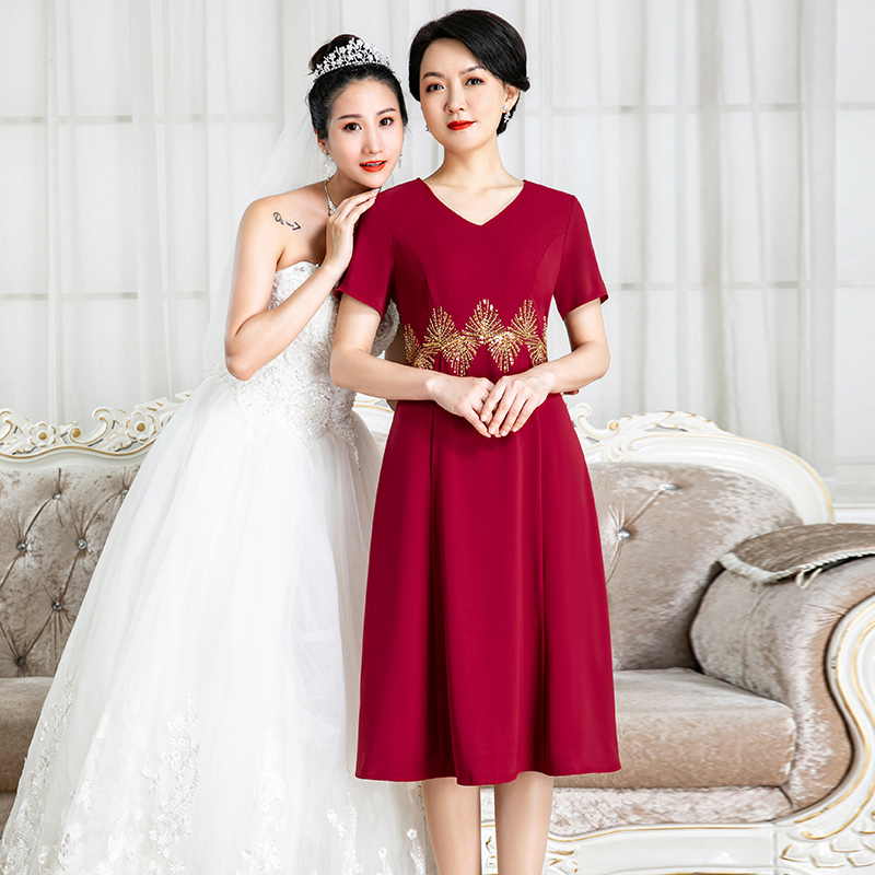 High-end Mom Wedding Banquet Dress Big Size size Little Submarine dress 2022 Summer Fashion The new foreign pie Veil Temperament