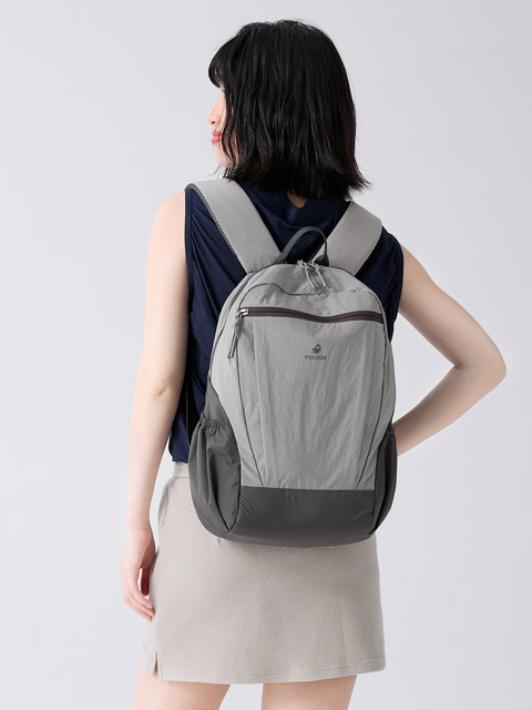 Fouvor Hiking Large-Capacity Travel Bag for Men and Women, Outdoor Lightweight Backpack, High School and College Student School Bag, Color-Blocking