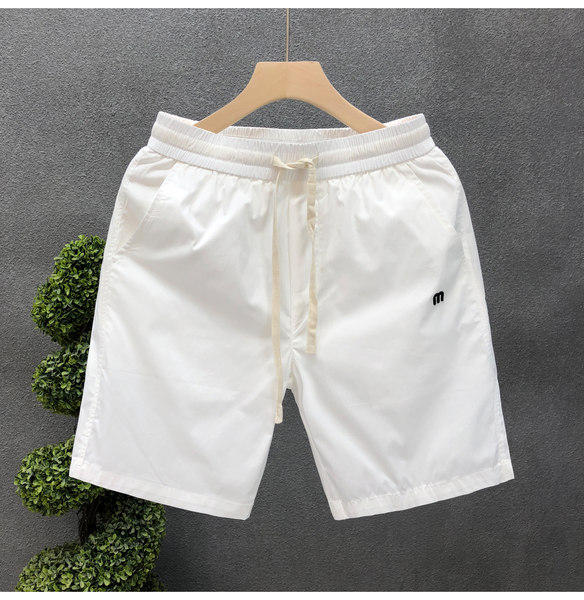 Vêtements d'extérieur blancs brodés simples, pantalons de plage fins pour hommes, amples, grands shorts décontractés pour la maison_voghion.com