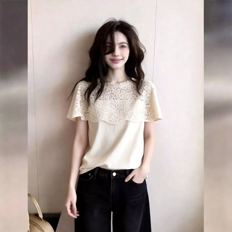 French-Style Lace Hollow-Out Faux Two-Piece Top for Women, White, Unique Design, Non-Repetitive, Fashionable Base Shirt, New Summer 2026 Model