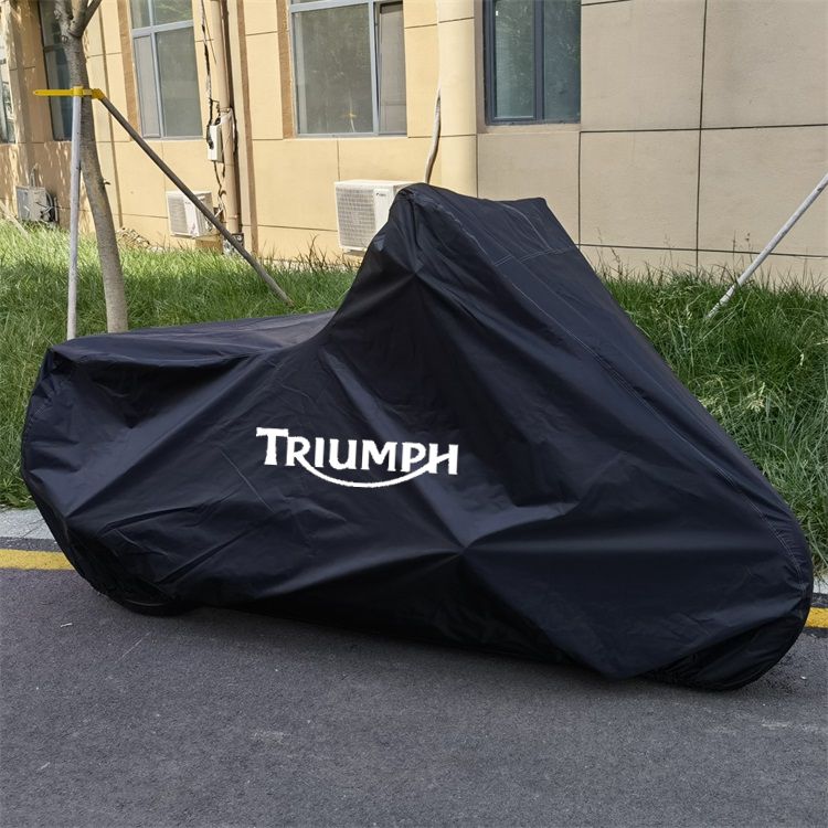 Apply the Triumph Bobber climbing 800 frogs 675T100 Trident 660 Tiger locomotive hood car cover