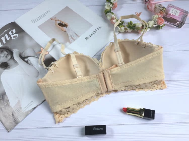 Ngực nhỏ thu thập nửa ly ren gợi cảm điều chỉnh loại không dấu vết không có vòng thép dày lên trên áo ngực sâu chữ V áo ngực học sinh