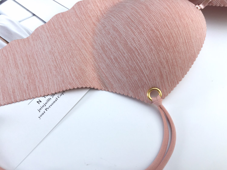 Ngực nhỏ mới gợi cảm kéo B dây đai một mảnh đồ lót liền mạch phụ nữ thu thập lòng bàn tay mà không có vòng thép áo ngực áo ngực nữ