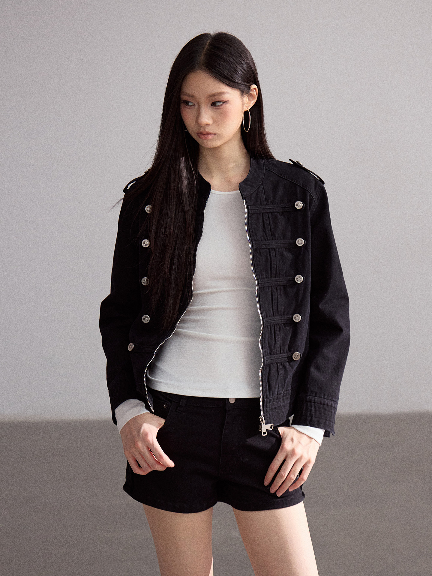 WITHMIN Black Zip-Up Cropped Jacket