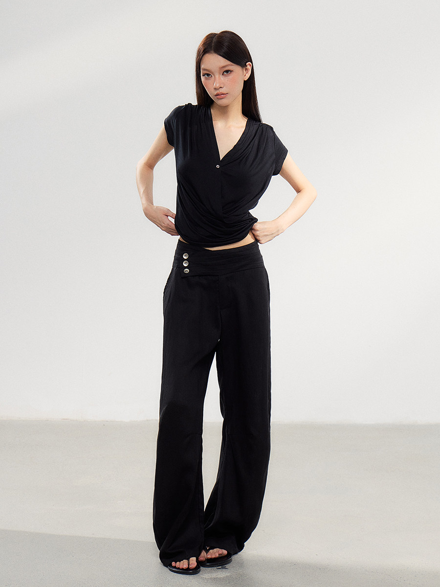 WITHMIN Black Asymmetric Button Low-Rise Straight-Leg Pants