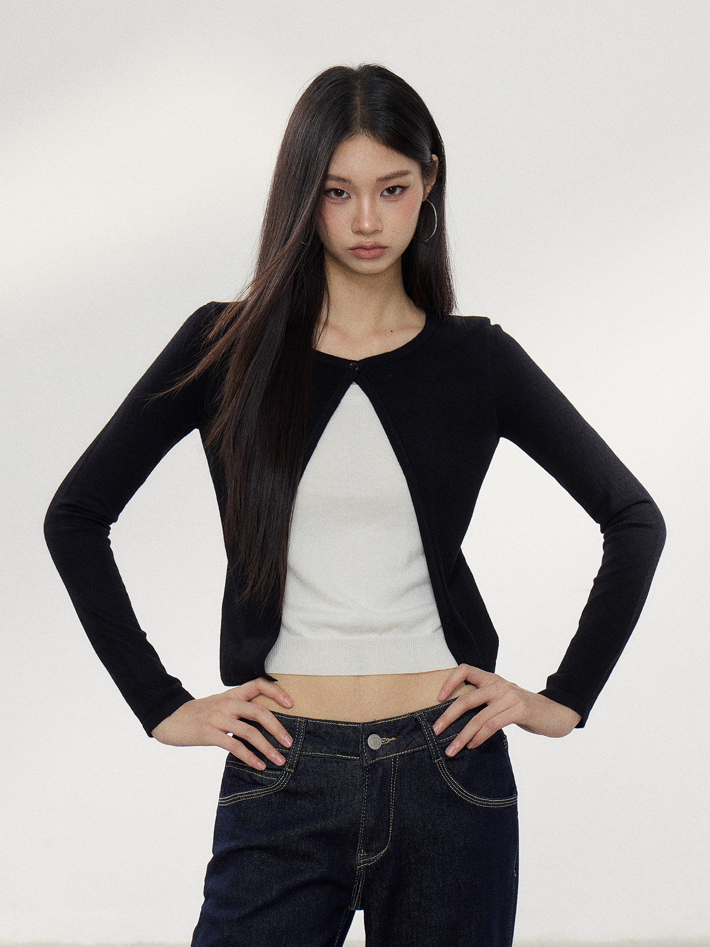 WITHMIN Black and White Layered-Look Slim-Fit Long-Sleeve Tee