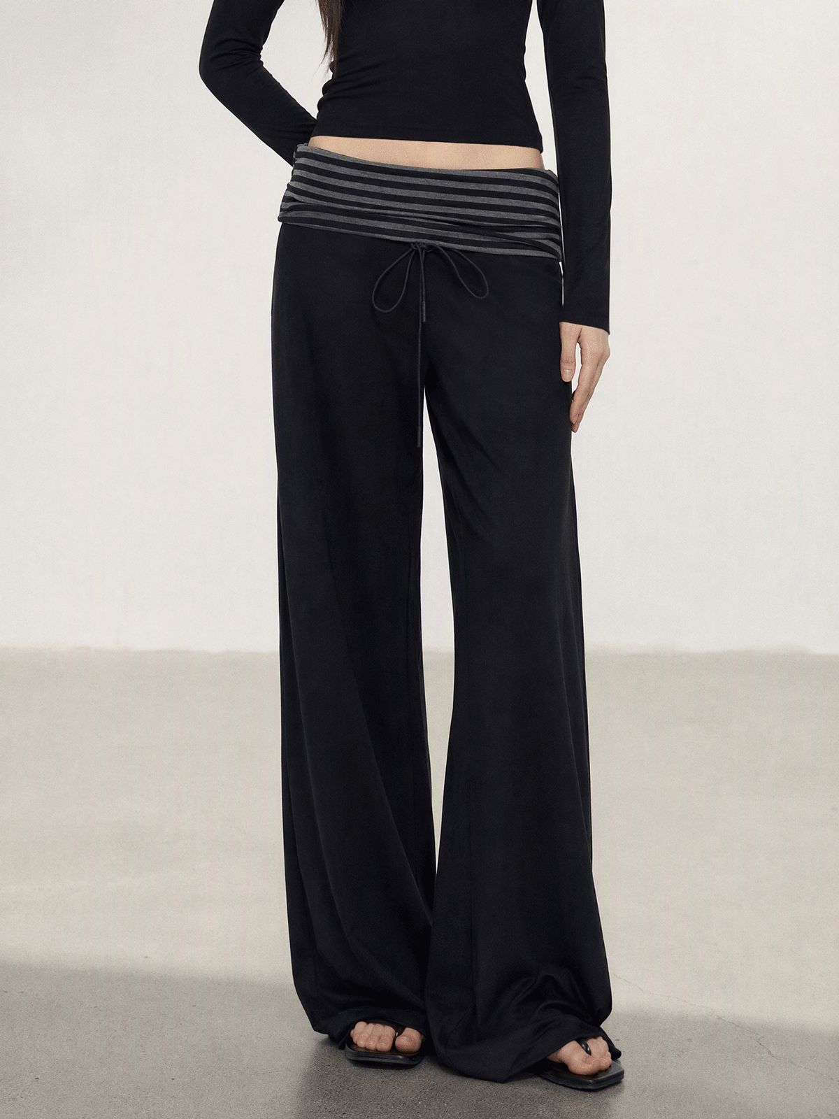 WITHMIN Black Striped Spliced Straight-Leg Pants