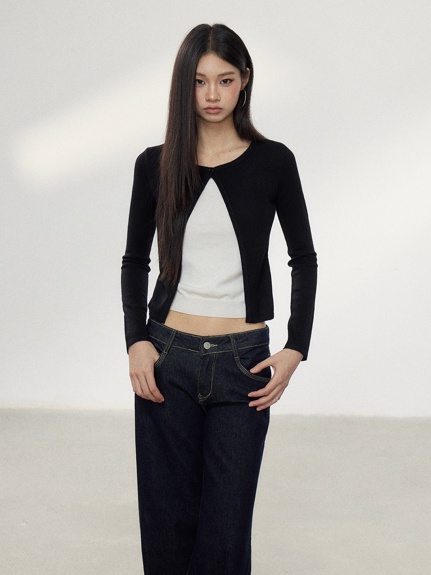 WITHMIN Black and White Layered-Look Slim-Fit Long-Sleeve Tee