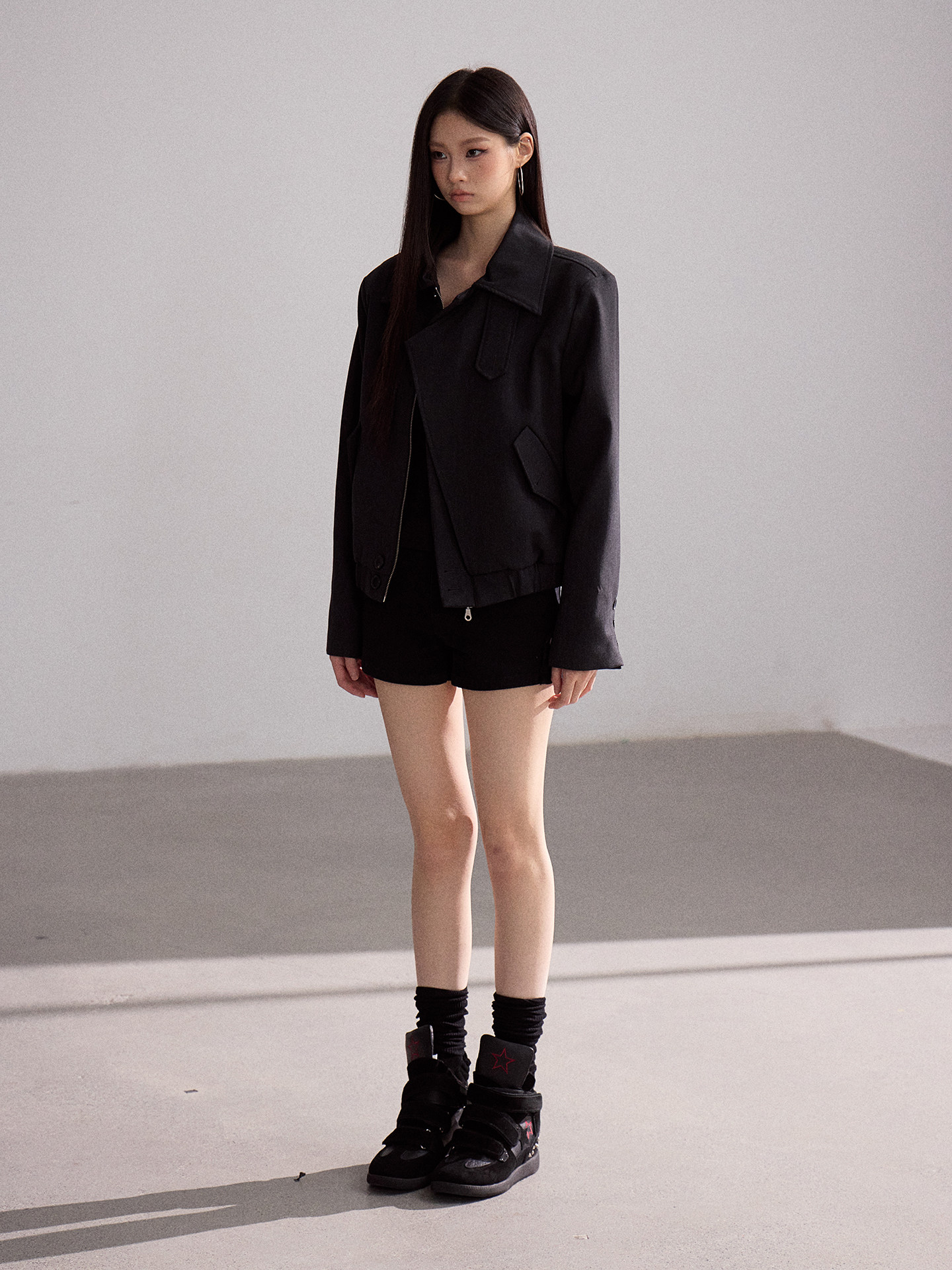 WITHMIN Black Zip-Up Lapel Jacket