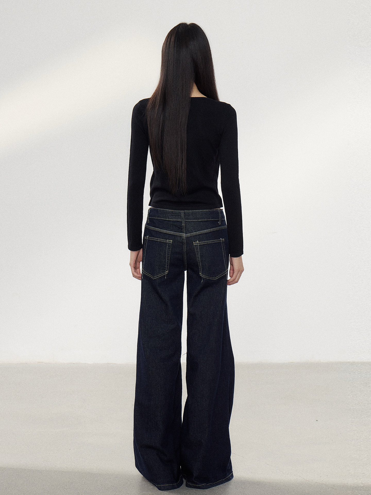 WITHMIN Black and White Layered-Look Slim-Fit Long-Sleeve Tee