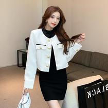 Actual shot of the 2024 autumn new style small fragrant metal buckle curled short jacket with female fashionable temperament