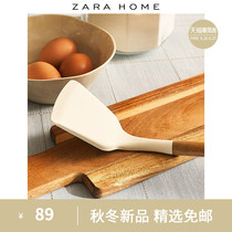  Zara Home Household Kitchen Cooking Long handle White silicone and wooden handle Spatula 44225759733