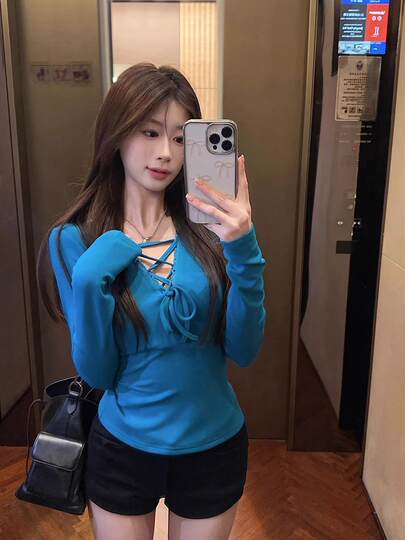 Purely Sensual, Sexy, Hollow-Out, Tie-Up Long-Sleeve T-Shirt for Women, Spring Inner Wear, Slim-Fit Design, Unique and Sweet-Spicy Top