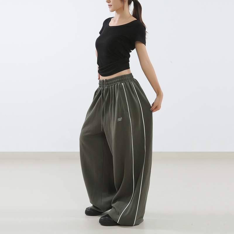 Rv Washed Loose-Fitting Letter Embroidered Jazz Dance Pants with Drapey Elastic Waistband and Stylish Scimitar Design Rv Washed Loose-Fitting Letter Embroidered Jazz Dance Pants with Drapey Elastic Waistband and Stylish Scimitar Design