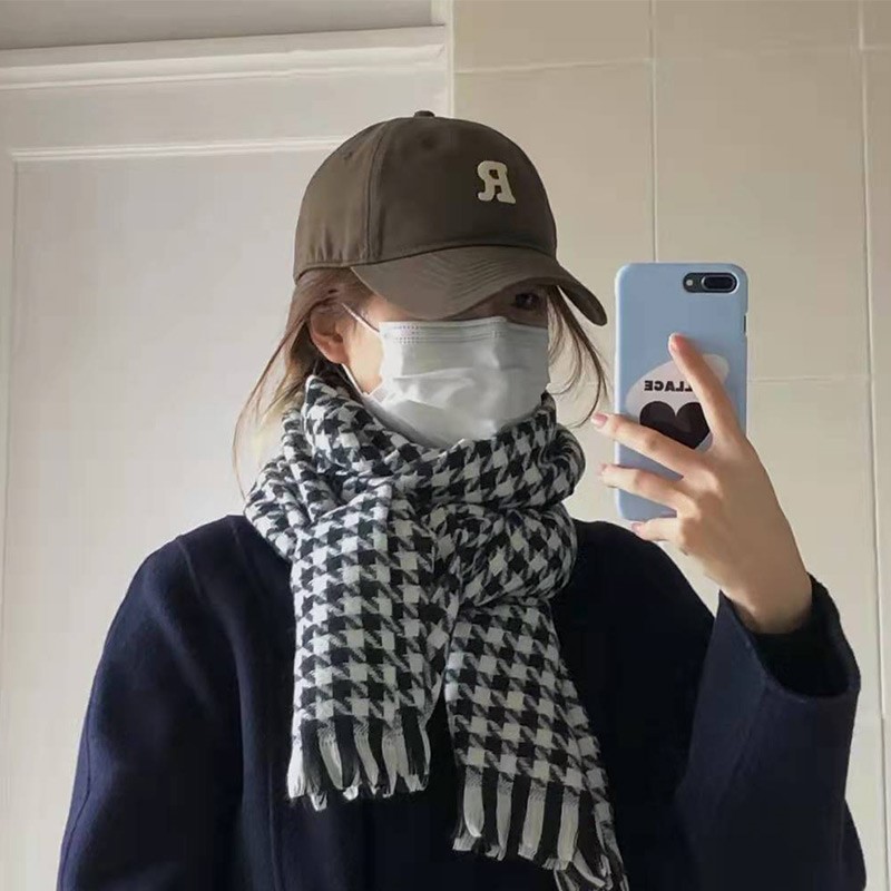 Baseball cap Children's spring and autumn Korean version letters R Label 2021 new fashion 100 lap spring explicit face Little Duck Tongue Cap Man