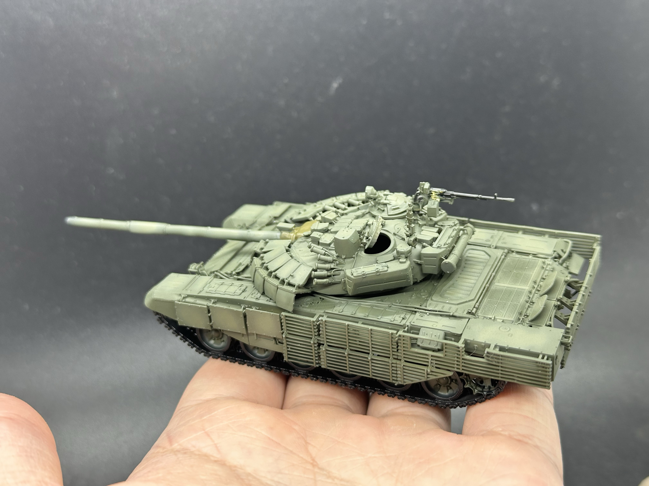 3D Printed 1/72 Russian T-72B2 Main Battle Tank Finished Colored