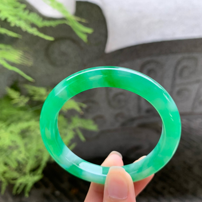 Overseas Jade Myanmar Natural a Grade Jade Bracelet Imperial Green Zhengyang Green Violet Floating Orchid Clear Green Jade Bracelet Overseas Jade Myanmar Natural a Grade Jade Bracelet Imperial Green Zhengyang Green Violet Floating Orchid Clear Green Jade Bracelet