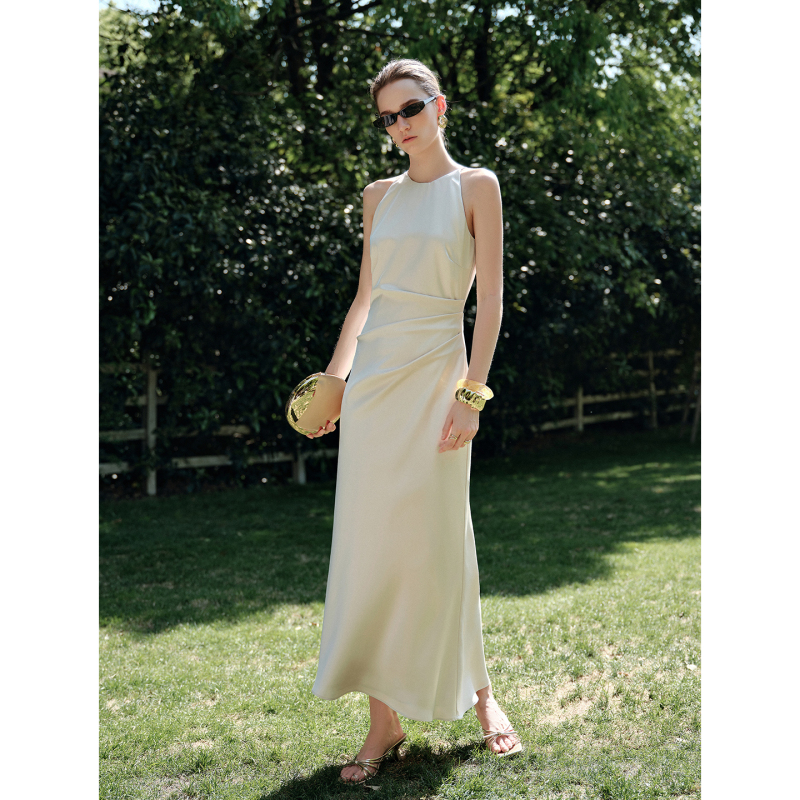 Missprins French Satin Pleated Dress for Women, High-End, Elegant, Waist-Cinching, Slimming, Bodycon Dress, Halter Neck Dress Missprins French Satin Pleated Dress for Women, High-End, Elegant, Waist-Cinching, Slimming, Bodycon Dress, Halter Neck Dress