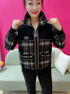Spring and autumn new style fashion mom clothing lapel zipper plaid knitted cardigan women's loose slim jacket long sleeve outerwear