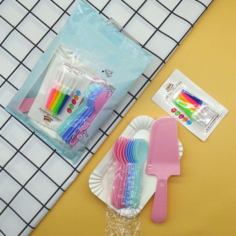 Disposable Birthday Cake Cutlery, Plate, Candle, Tableware, Baking Packaging, Four-In-One Rectangular Plate, Fork, Spoon Set, Paper Plate Disposable Birthday Cake Cutlery, Plate, Candle, Tableware, Baking Packaging, Four-In-One Rectangular Plate, Fork, Spoon Set, Paper Plate