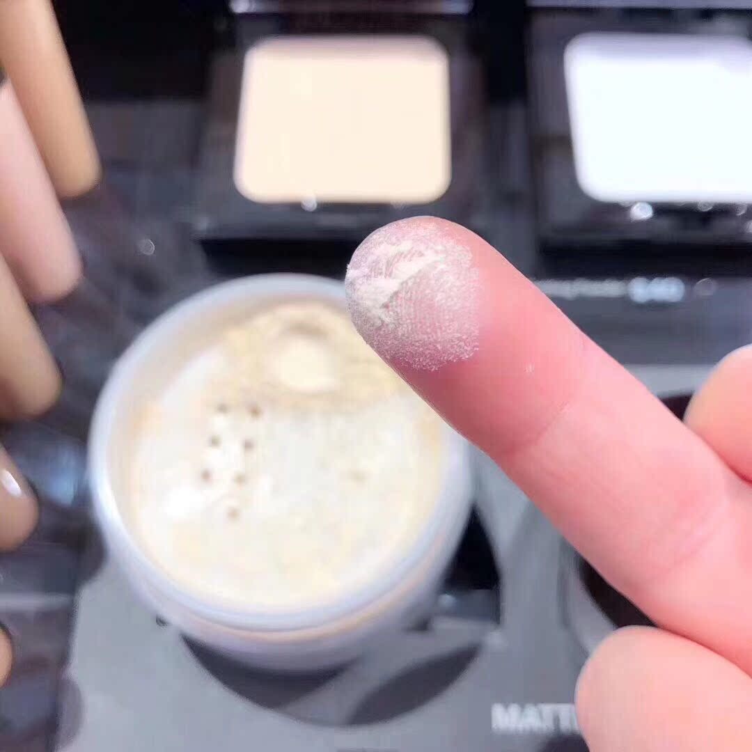 Rolla mềm nhẹ lỏng không có phấn trang điểm bột phấn phồng đặt phấn trang điểm Mỹ dầu da hôn trang điểm vô hình SF - Quyền lực phấn phủ dạng bột