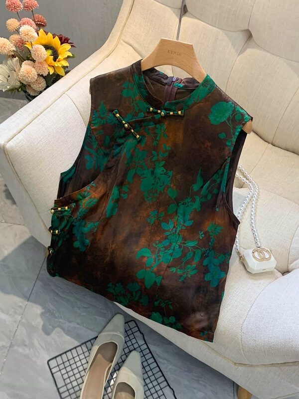 New Chinese-Style Xiangyun Silk Vest, Summer Retro Distressed Green Floral Stand-Collar Buttoned Vest, National Style Layered Sleeveless Top New Chinese-Style Xiangyun Silk Vest, Summer Retro Distressed Green Floral Stand-Collar Buttoned Vest, National Style Layered Sleeveless Top