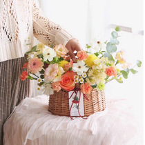 Wicker straw woven rattan flower basket hand woven basket creative pastoral style flower pot portable wall ornaments props
