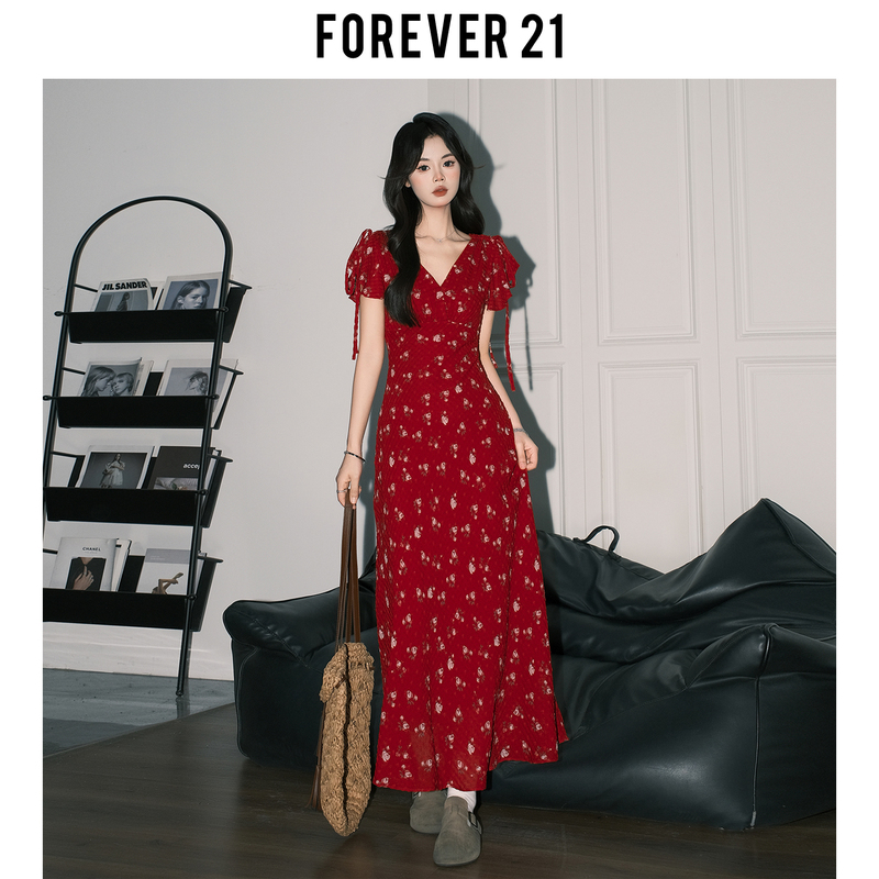Forever 21 Red Floral V-Neck Dress with a Holiday Vibe, Waist-Cinching A-Line Silhouette, Stunning Long Dress Forever 21 Red Floral V-Neck Dress with a Holiday Vibe, Waist-Cinching A-Line Silhouette, Stunning Long Dress
