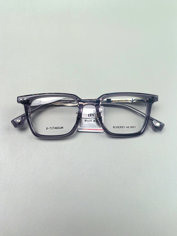 Roberto Musso T20167 Business Pure Titanium Transparent Gray Eyeglass Frame Can Be Customized with Prescription Lenses