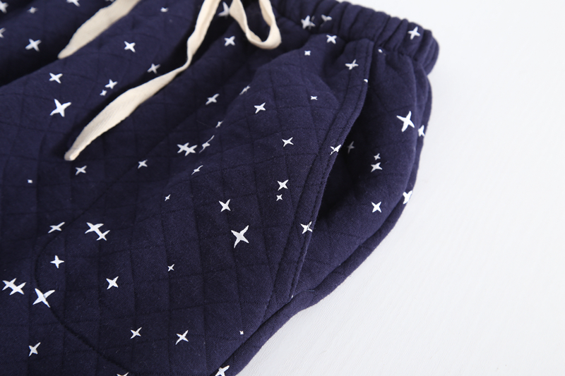 Cotton quilted quần pyjama nam quần cotton nhà mùa xuân và mùa hè mỏng phần rộng kích thước lớn quần thể thao nhà quần không khí lớp quần ống rộng nam