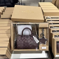 Rowan Mini Wine Red Gift Box с маленьким зеркалом Hangzhou Spot