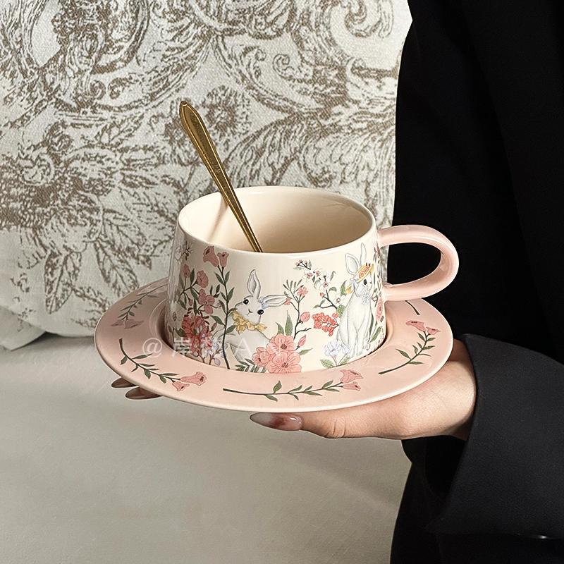 Retro Oil Painting-Style Flower Rabbit Coffee Cup and Saucer Set, Ceramic Coffee Cup Gift Box, High-End Souvenir Retro Oil Painting-Style Flower Rabbit Coffee Cup and Saucer Set, Ceramic Coffee Cup Gift Box, High-End Souvenir