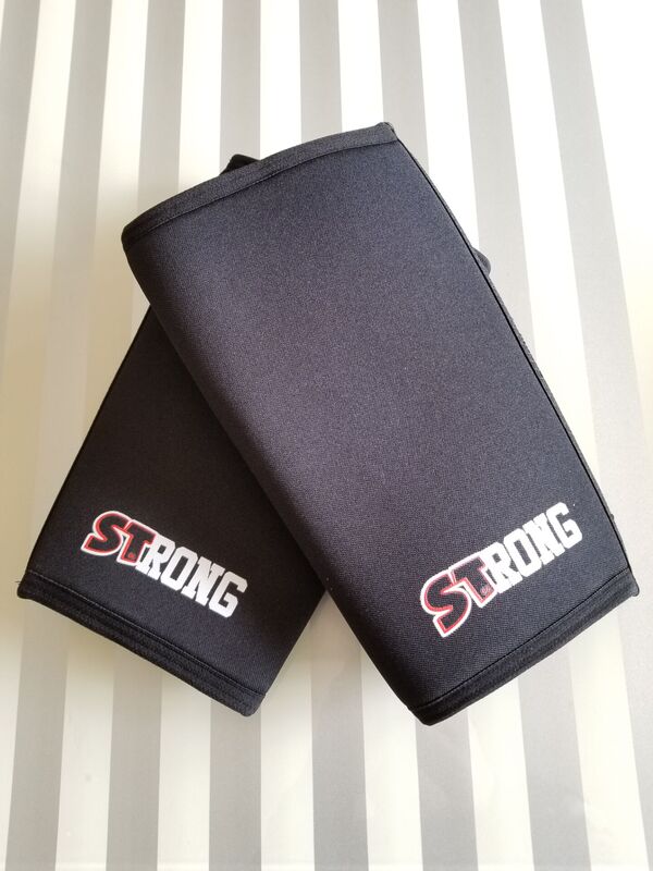 American Slingshot Strong Knee Pads St Knee Sleeves for Squats, Weightlifting, Powerlifting, Non-Titan
