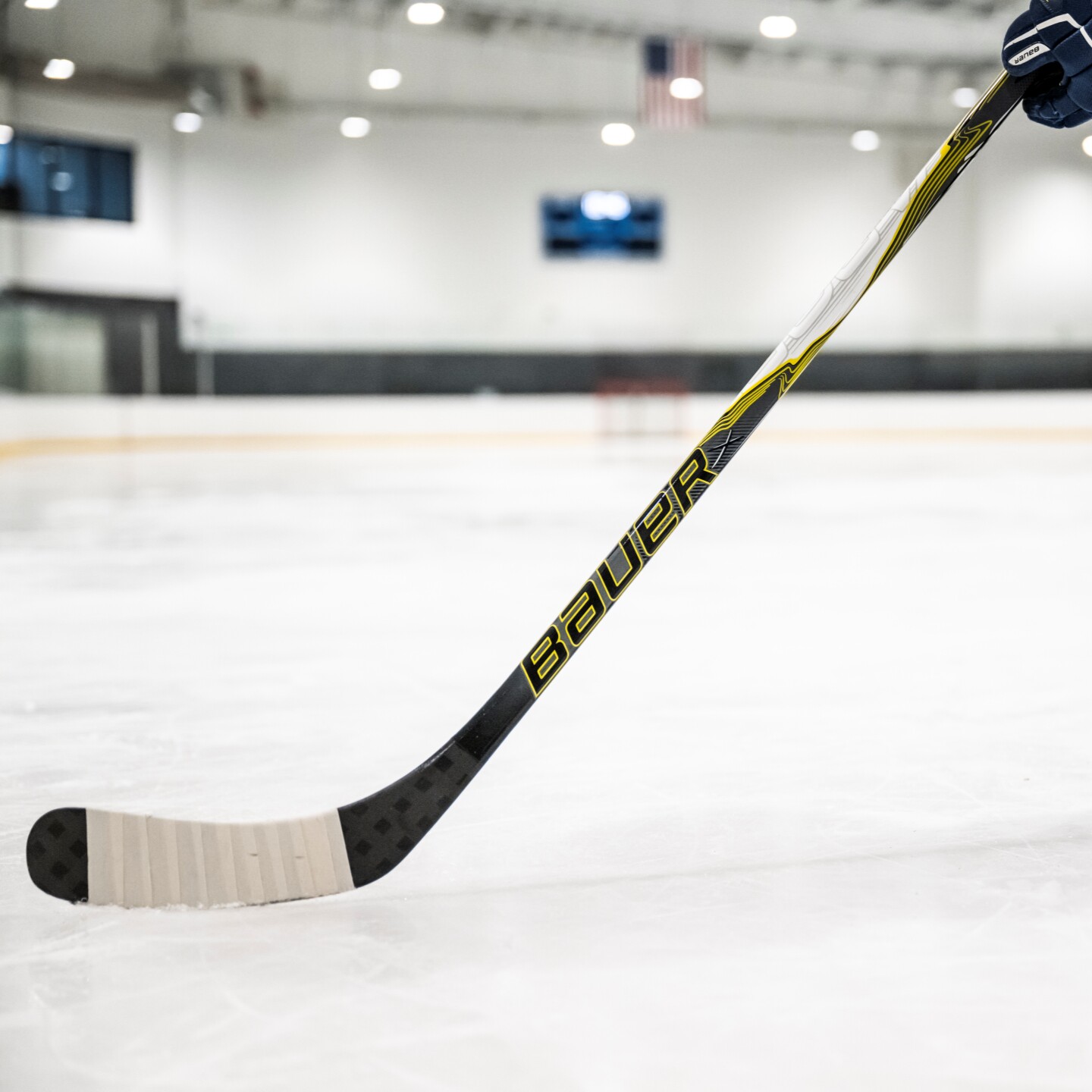 25年新款Bauer X冰球杆：碳纤维加持，陆地冰球新宠儿！-冰球杆-淘宝好物网