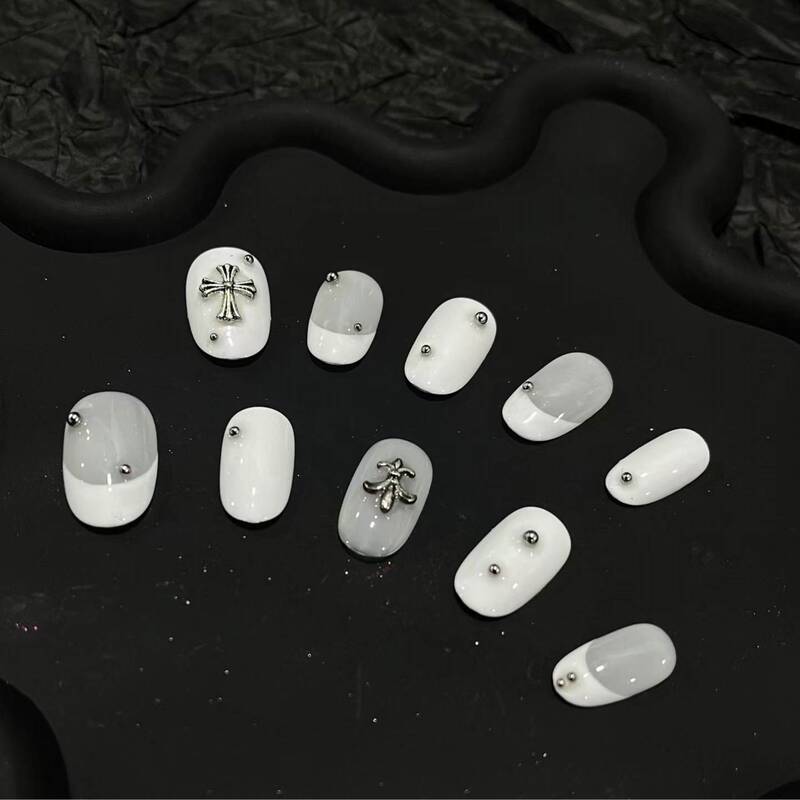 【Mie Mie】Purely Handmade Niche Original White Cross French Short Oval Nails Wearable Nail Art