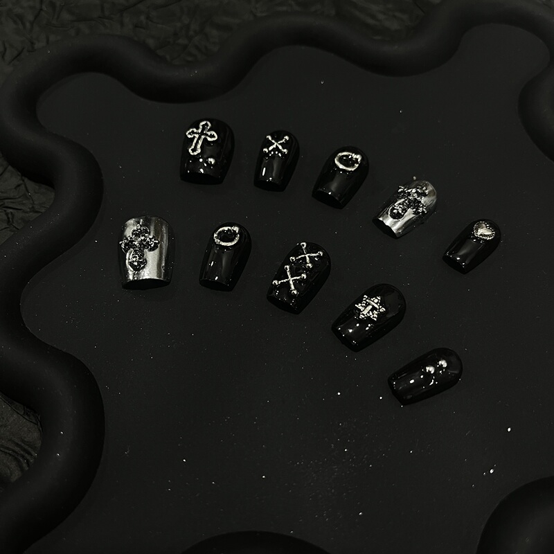 【Mie Mie】Purely Handmade Niche Black and Silver Dark Cross Metal Jewelry Original Short Nails Wearable Nails 【Mie Mie】Purely Handmade Niche Black and Silver Dark Cross Metal Jewelry Original Short Nails Wearable Nails