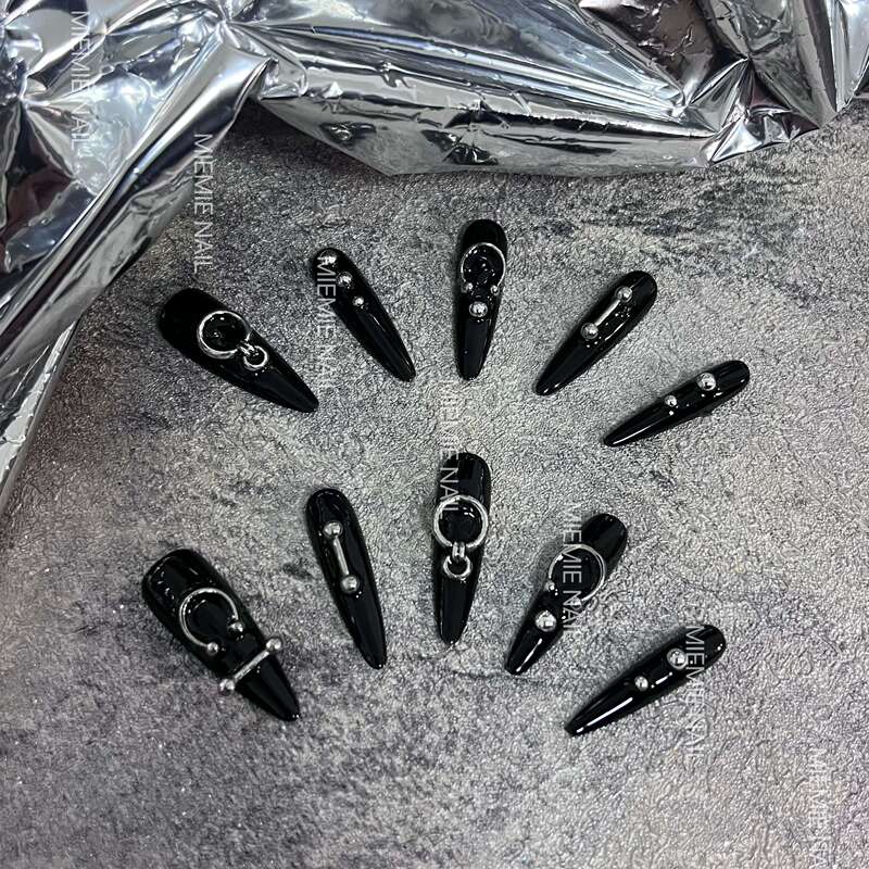 【Mie Mie】Purely Handmade Niche Black and White Metallic Y2K Dark Original Long Nails Wearable Nail Art 【Mie Mie】Purely Handmade Niche Black and White Metallic Y2K Dark Original Long Nails Wearable Nail Art
