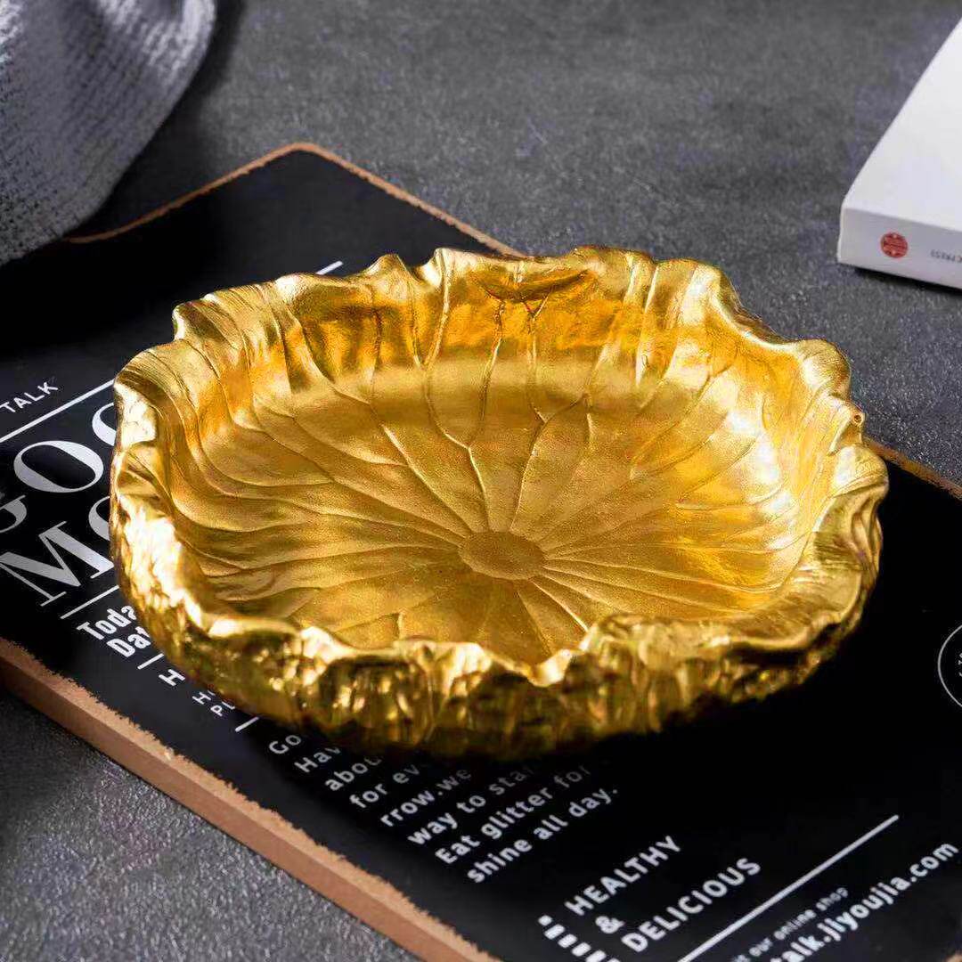 Creative personality trend medium home fashion light luxury retro new Chinese simple modern lotus leaf golden ashtray - Taobao