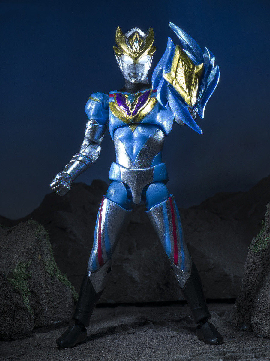 Ultraman игруша 万代奥特曼超动α4弹食玩强劲德凯闪耀特利迦怪兽杰顿泽塔玩具 Bandai