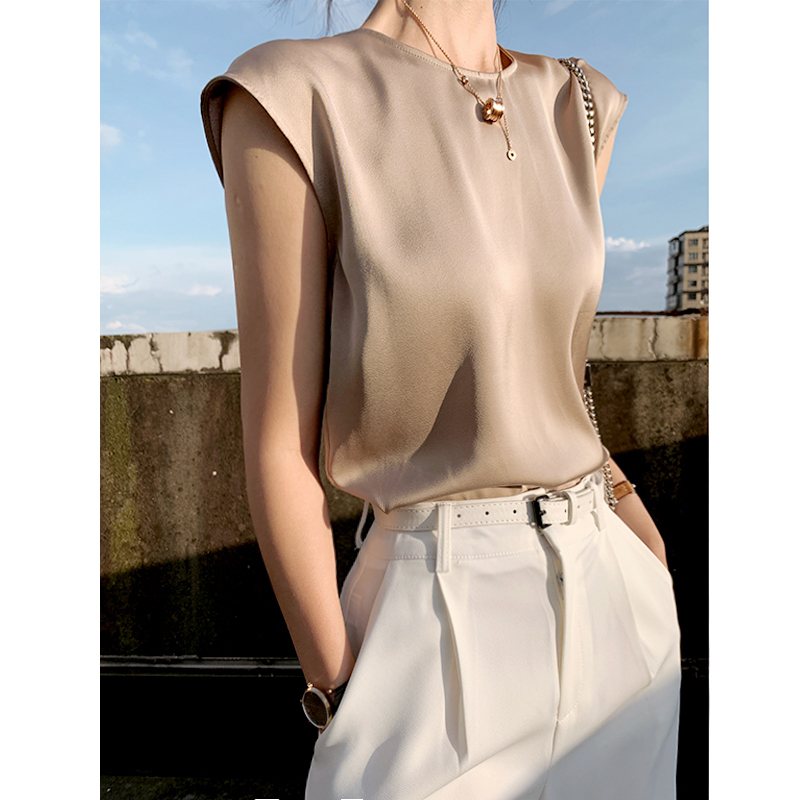 Thin Satin Sleeveless Camisole for Women, Summer Round Neck Base Layer Vest, Elegant Suit-Style Wide Shoulder Inner Top for Outerwear