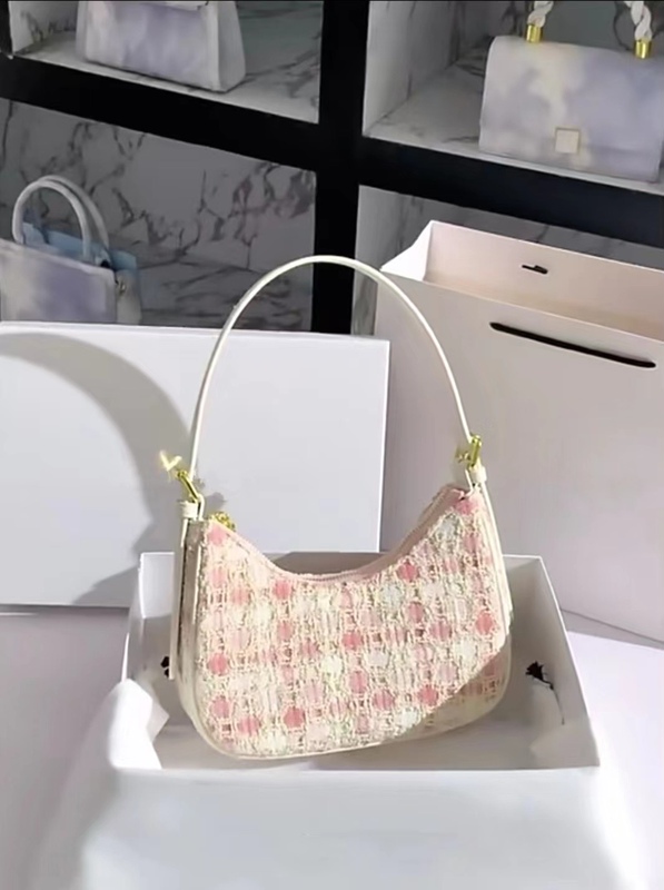 Women's Bag with Unique Design, Woven Crescent Bag for Women, Summer 2025 New Style, Single Shoulder Underarm Bag