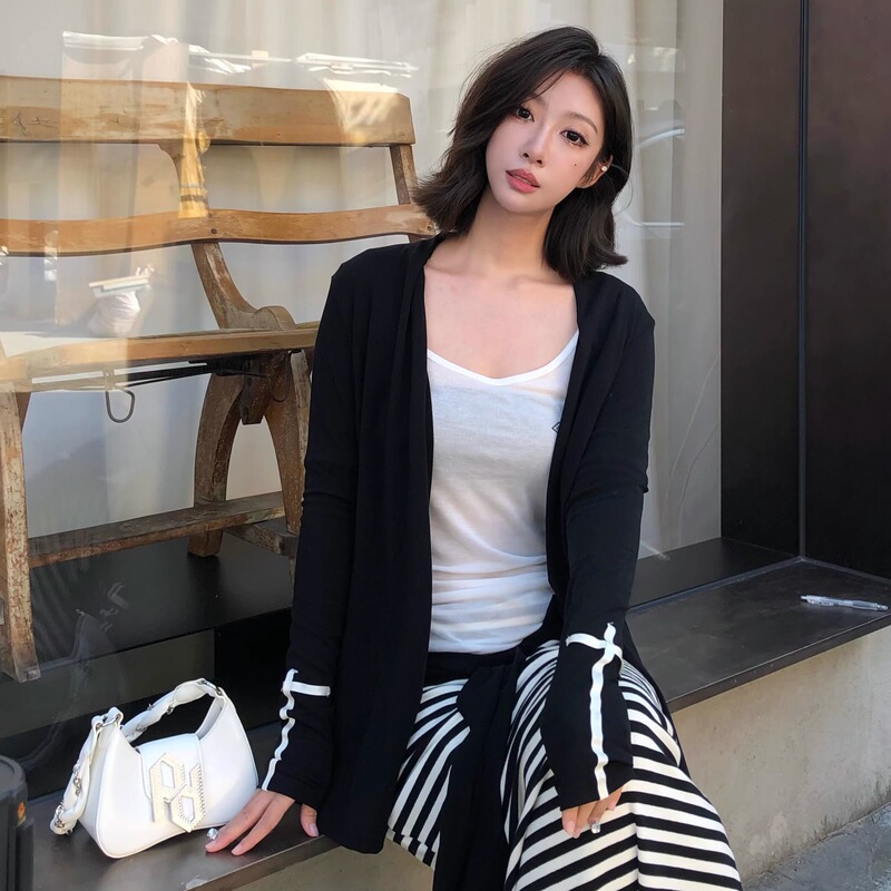 Ciocoinns Lazy Style Dark Cross Lyocell Tencel Cardigan Sun Protection Top Summer and Autumn Style Cover-Up Jacket