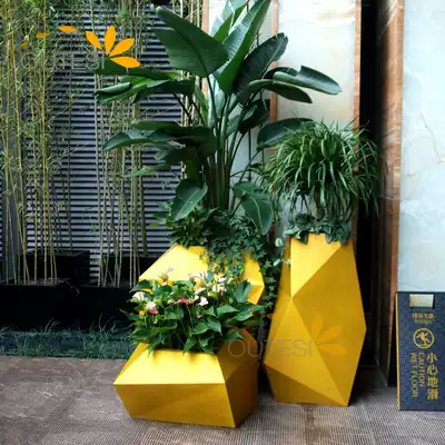 Glass fiber flower pot Shopping mall diamond flower device combination Hotel decoration vase Outdoor garden landscape floor-to-ceiling large flower box