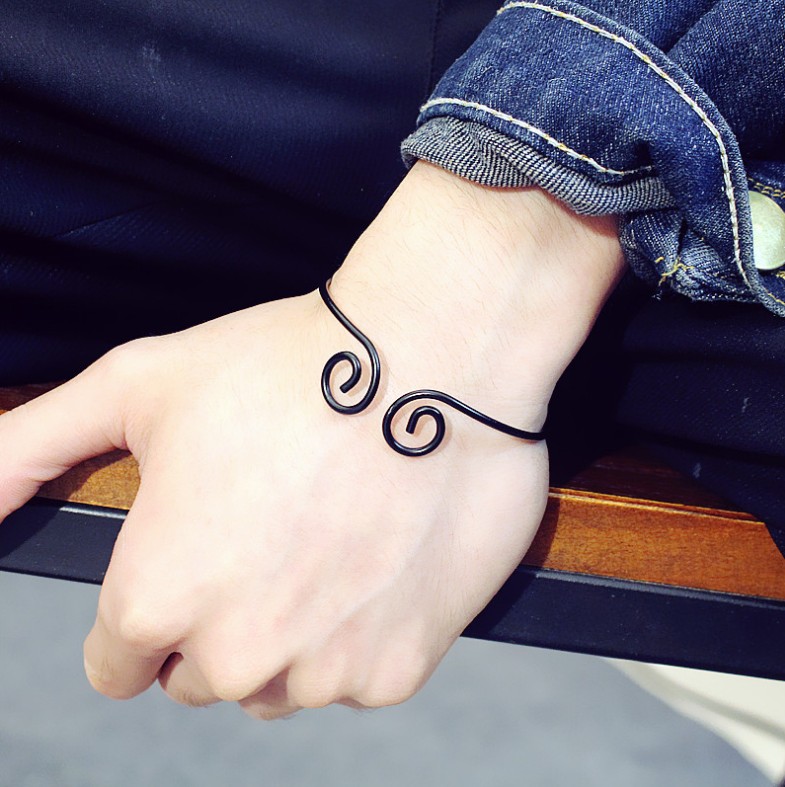 Quan Zhilong Luhan với vòng đeo tay Hàn Quốc thời trang đường phố cá tính sáng tạo vài sinh viên nail bracelet vàng hoop vòng đeo tay