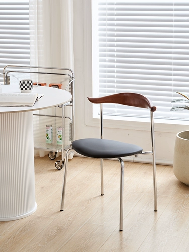 Роговые стулья Eisenlang Креативные обеденные стулья в скандинавском стиле Домашние стулья со спинкой из цельного дерева середины века Дизайнерские обеденные столы и стулья