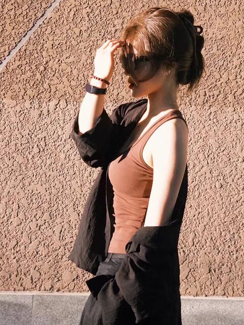 American Street Style Sleeveless Top for Women, Early Autumn Design, Stylish Outerwear, Sporty Coffee Color, Inner Wear U-Neck Tank Top